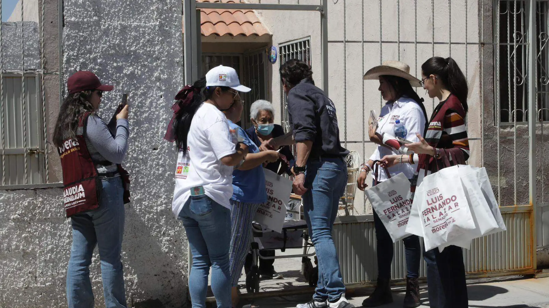 El candidato de Morena al senado de la república, Luis Fernando Salazar, asegura que va por mas programas sociales para Coahuila 